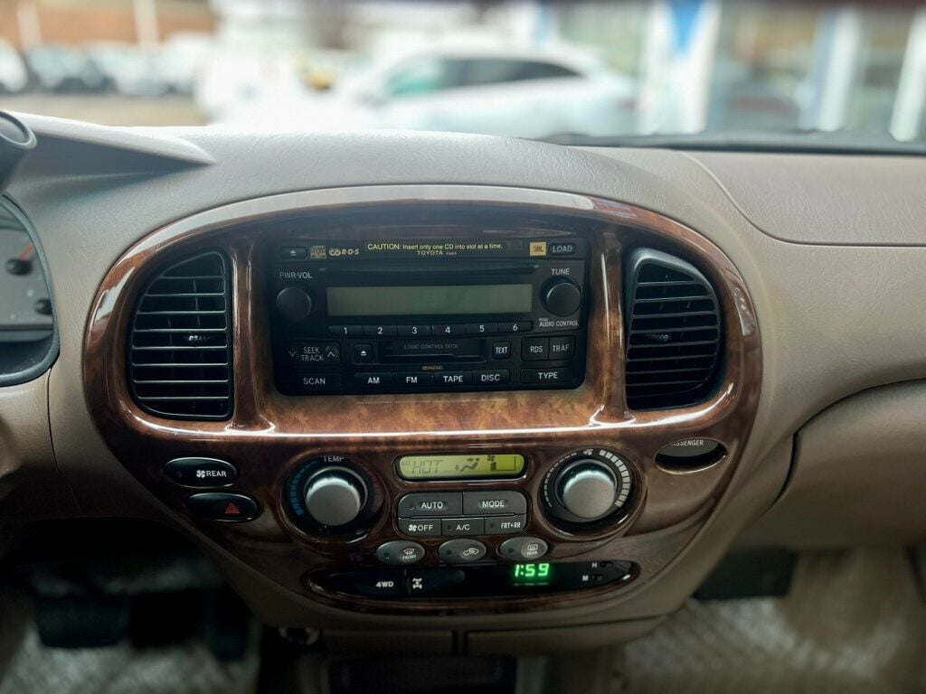 2004 Toyota Sequoia 4dr Limited 4WD - 22985724 - 20