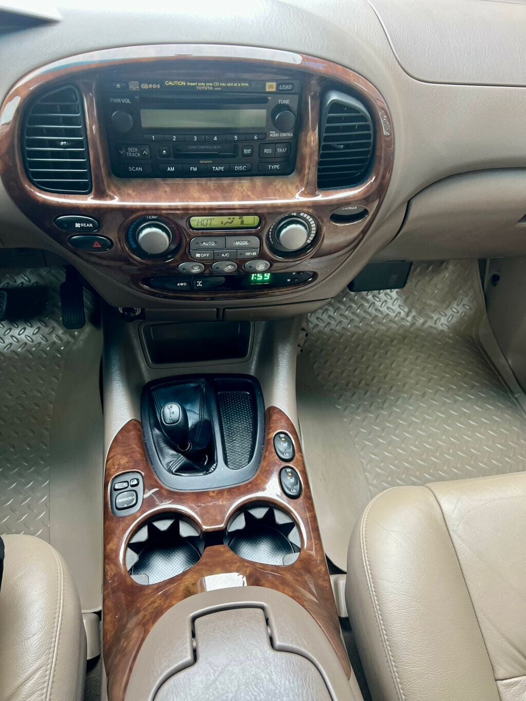 2004 Toyota Sequoia 4dr Limited 4WD - 22985724 - 21