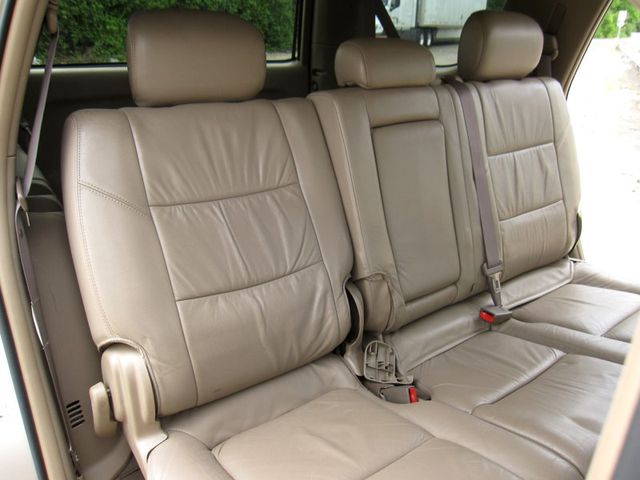 2004 Toyota Sequoia 4dr SR5 4WD - 23027160 - 30