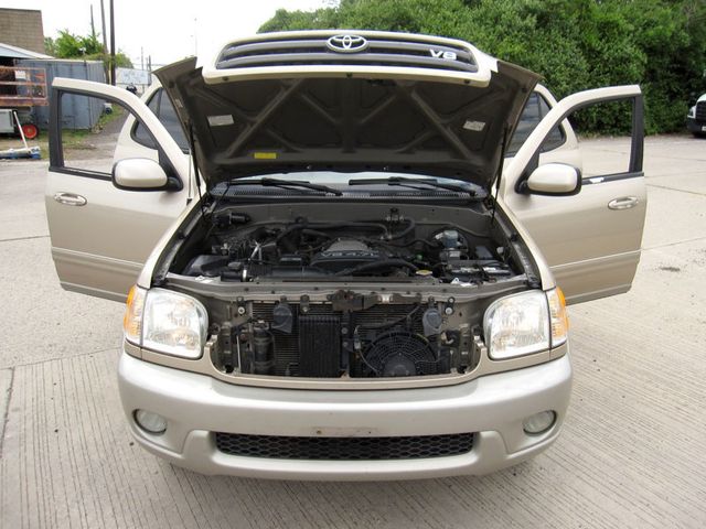 2004 Toyota Sequoia 4dr SR5 4WD - 23027160 - 32