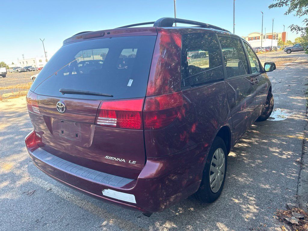 2004 Toyota Sienna  - 23096872 - 3