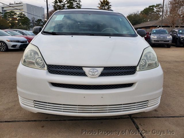 2004 Toyota Sienna  - 22979804 - 4
