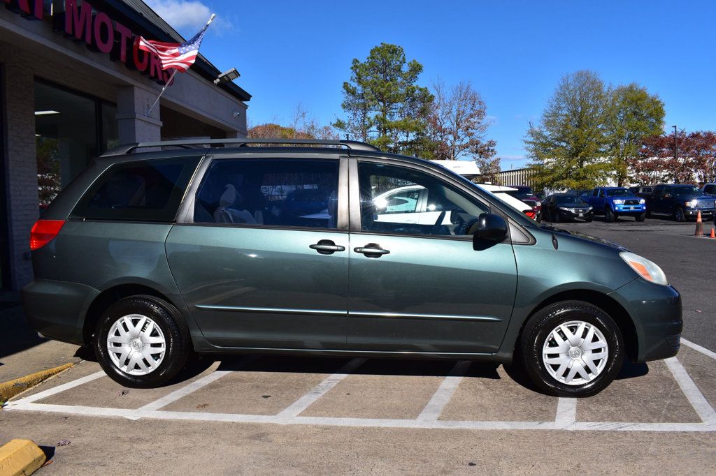 2004 Toyota Sienna 5dr CE FWD 7-Passenger - 22674703 - 5