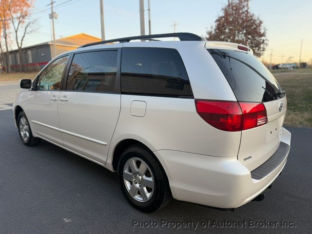 2004 Toyota Sienna 5dr XLE FWD - 22946767 - 3
