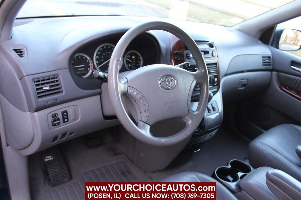 2004 Toyota Sienna XLE 7 Passenger AWD 4dr Mini Van - 22239301 - 16