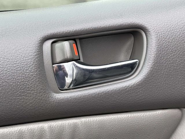 2004 Toyota Sienna XLE Limited 7 Passenger AWD 4dr Mini Van - 22944044 - 9