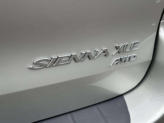 2004 Toyota Sienna XLE Limited 7 Passenger AWD 4dr Mini Van - 22944044 - 20