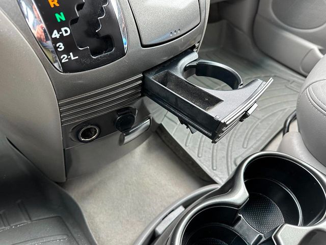 2004 Toyota Sienna XLE Limited 7 Passenger AWD 4dr Mini Van - 22944044 - 49