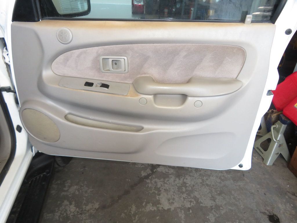 2004 Toyota Tacoma DOUBLE CAB PRERUNNER EXTRA CLEAN TACOMA SR5 DOUBLE CAB - 22932923 - 30
