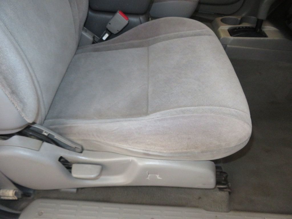 2004 Toyota Tacoma DOUBLE CAB PRERUNNER EXTRA CLEAN TACOMA SR5 DOUBLE CAB - 22932923 - 34