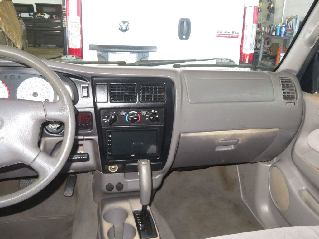2004 Toyota Tacoma DOUBLE CAB PRERUNNER EXTRA CLEAN TACOMA SR5 DOUBLE CAB - 22932923 - 36