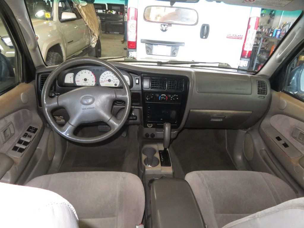 2004 Toyota Tacoma DOUBLE CAB PRERUNNER EXTRA CLEAN TACOMA SR5 DOUBLE CAB - 22932923 - 37