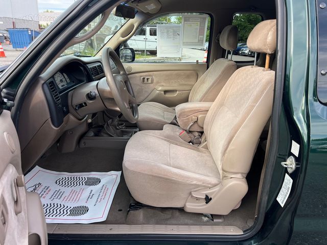 2004 Toyota Tacoma XtraCab Manual - 23028581 - 10