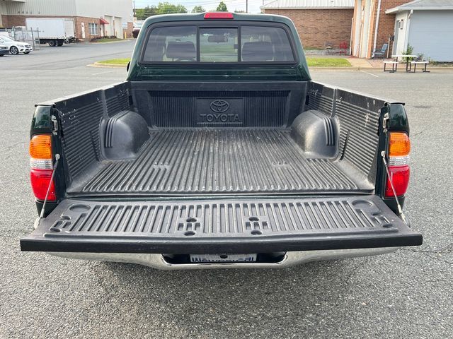 2004 Toyota Tacoma XtraCab Manual - 23028581 - 12