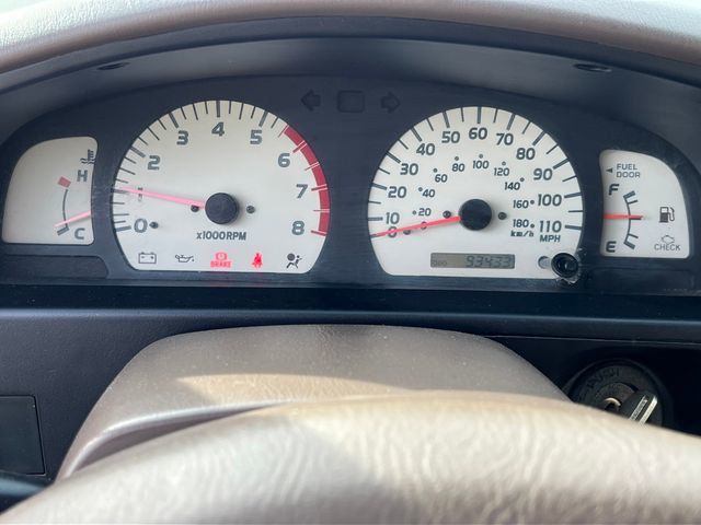 2004 Toyota Tacoma XtraCab Manual - 23028581 - 16