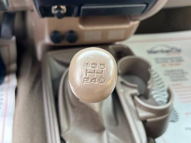 2004 Toyota Tacoma XtraCab Manual - 23028581 - 19