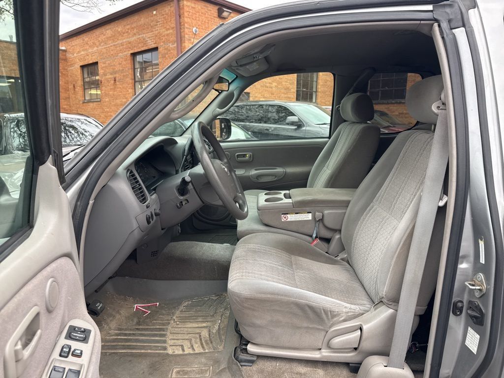 2004 Toyota Tundra  - 23011090 - 13