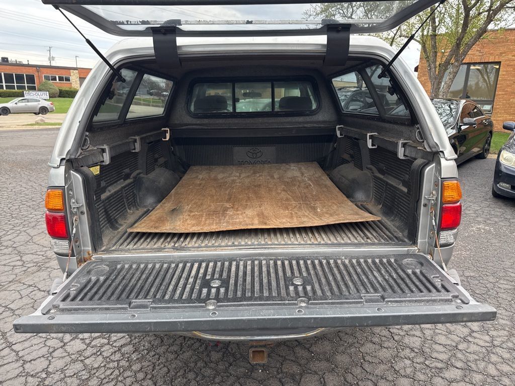 2004 Toyota Tundra  - 23011090 - 18