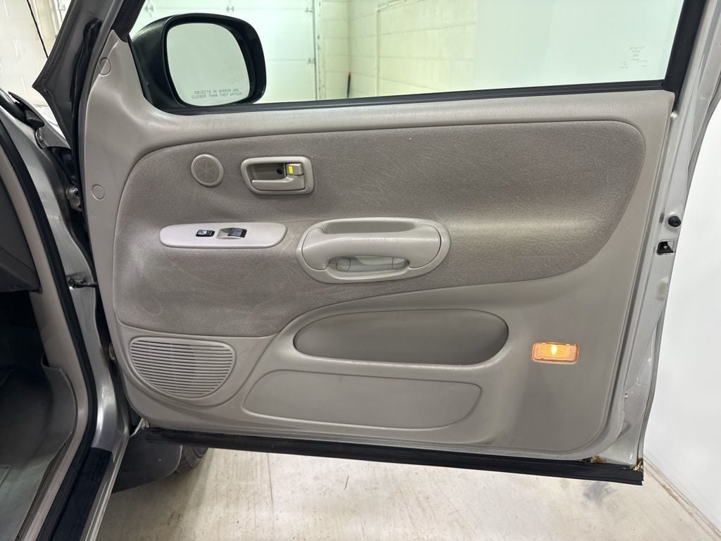 2004 Toyota Tundra AccessCab V8 SR5 4WD - 23011090 - 39