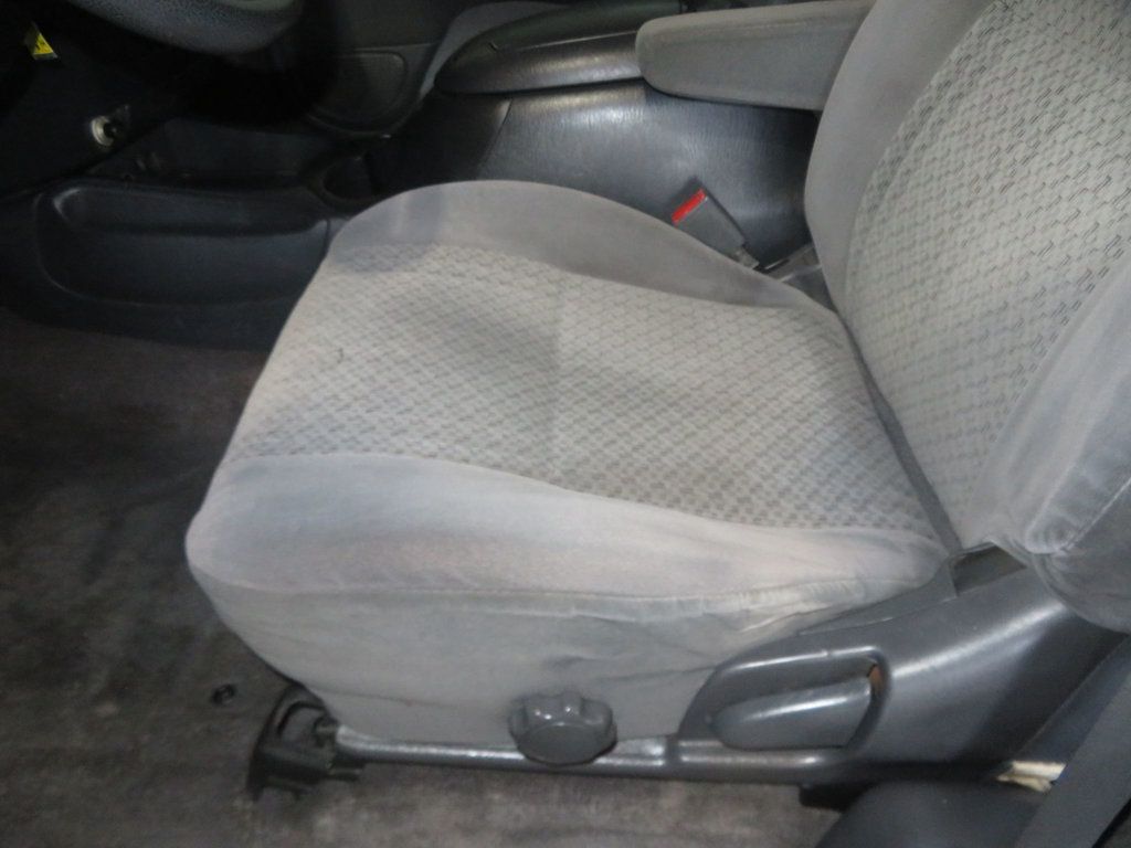 2004 Toyota Tundra EXTRA CLEAN TUNDRA  ACCESS CAB VERY NICE V8 RUNS GREAT  - 23043063 - 21