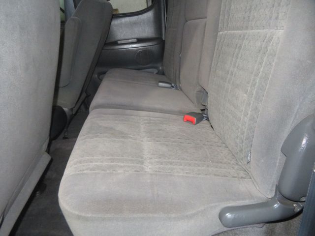 2004 Toyota Tundra EXTRA CLEAN TUNDRA  ACCESS CAB VERY NICE V8 RUNS GREAT  - 23043063 - 25