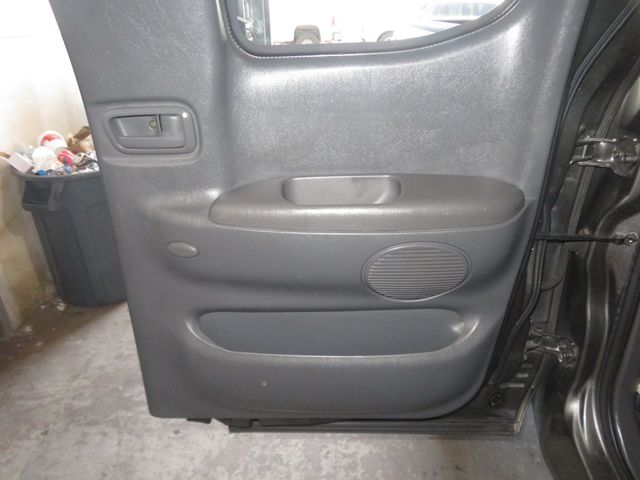 2004 Toyota Tundra EXTRA CLEAN TUNDRA  ACCESS CAB VERY NICE V8 RUNS GREAT  - 23043063 - 26