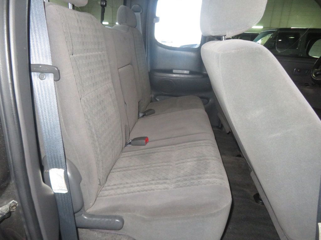 2004 Toyota Tundra EXTRA CLEAN TUNDRA  ACCESS CAB VERY NICE V8 RUNS GREAT  - 23043063 - 27