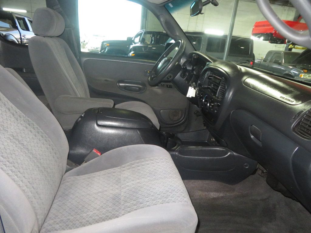 2004 Toyota Tundra EXTRA CLEAN TUNDRA  ACCESS CAB VERY NICE V8 RUNS GREAT  - 23043063 - 30