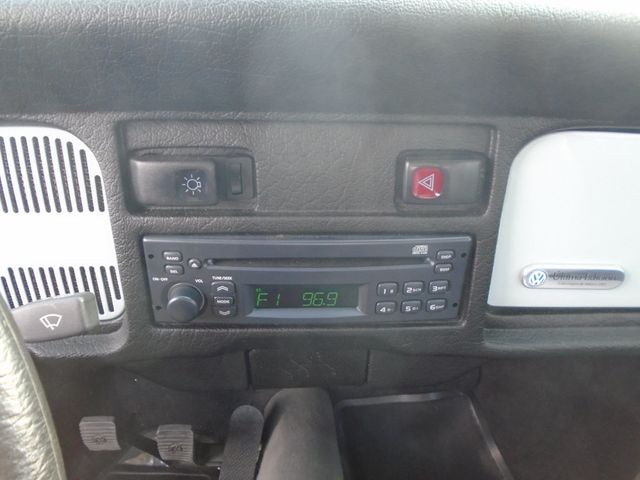 2004 Volkswagen Beetle  - 22591576 - 14