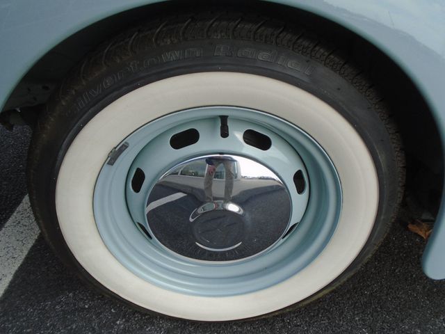 2004 Volkswagen Beetle  - 22591576 - 27