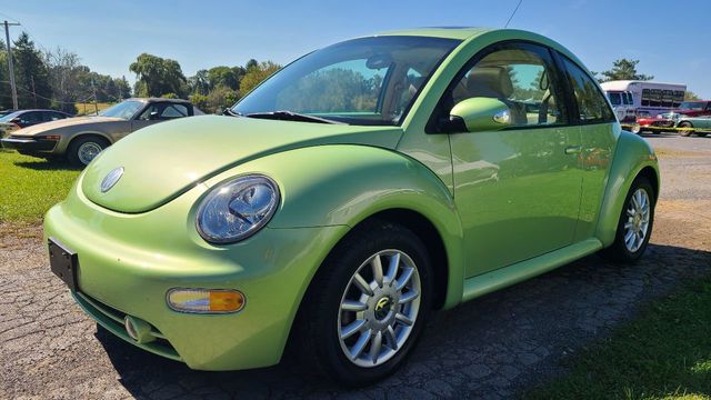 2004 Volkswagen New Beetle Coupe 2dr Coupe GLS Automatic - 22156633 - 0