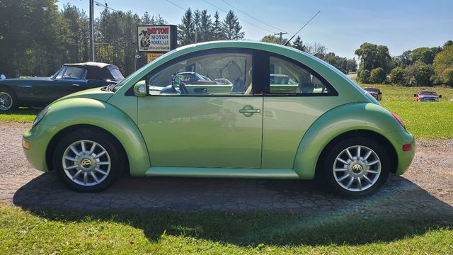 2004 Volkswagen New Beetle Coupe 2dr Coupe GLS Automatic - 22156633 - 1