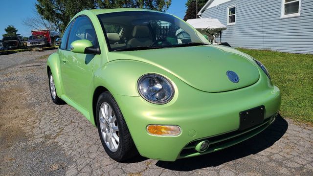 2004 Volkswagen New Beetle Coupe 2dr Coupe GLS Automatic - 22156633 - 3