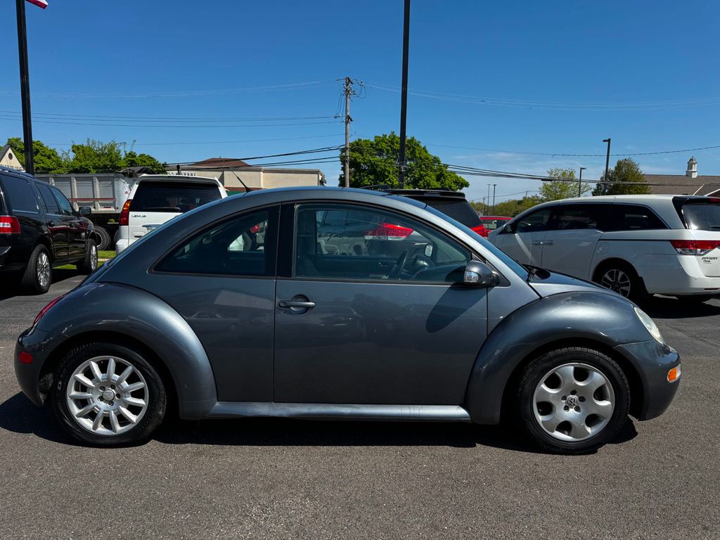 2004 Volkswagen New Beetle Coupe 2dr Coupe GLS TDI Manual - 23024603 - 3