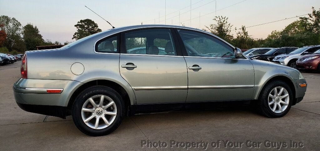 2004 Volkswagen Passat Sedan 4dr Sedan GLS TDI Automatic - 22674704 - 9