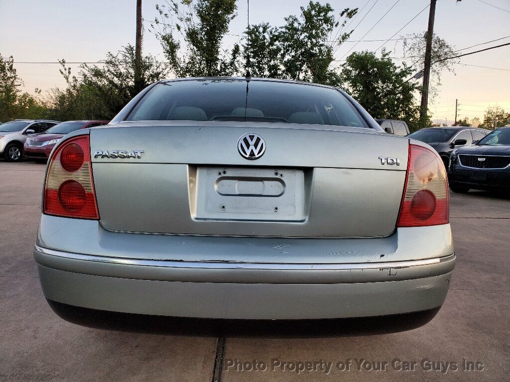 2004 Volkswagen Passat Sedan 4dr Sedan GLS TDI Automatic - 22674704 - 13