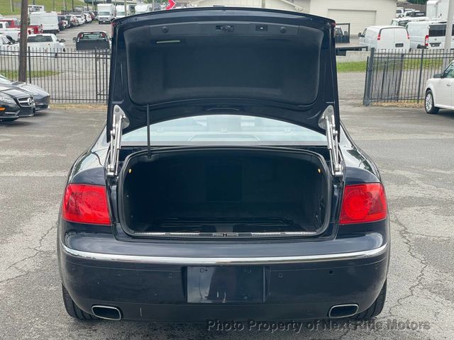 2004 Volkswagen Phaeton 2004 VOLKSWAGEN PHAETON 4.2L V8 4D LUXURY SEDAN 615-730-9991 - 23024303 - 24