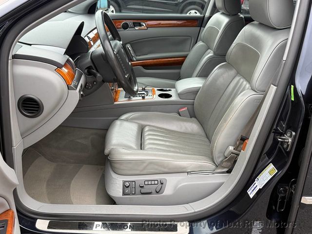 2004 Volkswagen Phaeton 2004 VOLKSWAGEN PHAETON 4.2L V8 4D LUXURY SEDAN 615-730-9991 - 23024303 - 6