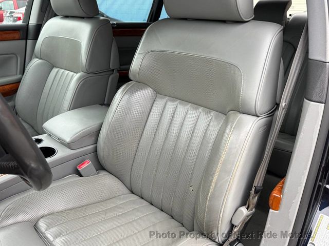 2004 Volkswagen Phaeton 2004 VOLKSWAGEN PHAETON 4.2L V8 4D LUXURY SEDAN 615-730-9991 - 23024303 - 8