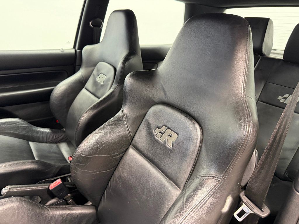 2004 Volkswagen R32 2dr Hatchback 6-Speed Manual - 22987861 - 12