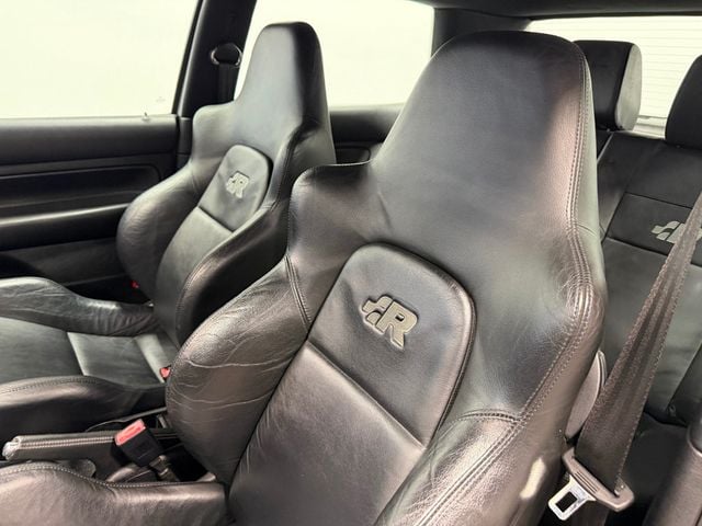 2004 Volkswagen R32 2dr Hatchback 6-Speed Manual - 22987861 - 12