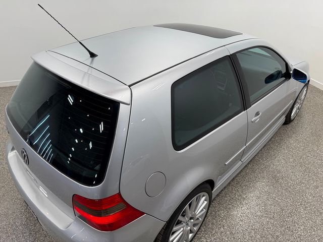 2004 Volkswagen R32 2dr Hatchback 6-Speed Manual - 22987861 - 35