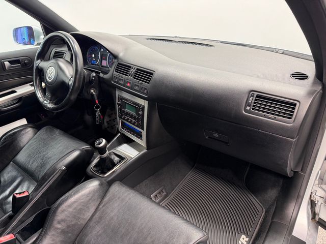 2004 Volkswagen R32 2dr Hatchback 6-Speed Manual - 22987861 - 37