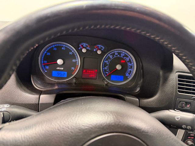 2004 Volkswagen R32 2dr Hatchback 6-Speed Manual - 22987861 - 46