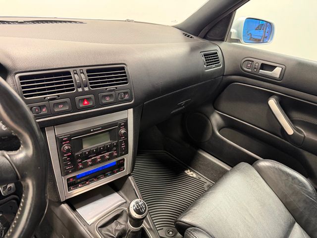 2004 Volkswagen R32 2dr Hatchback 6-Speed Manual - 22987861 - 47