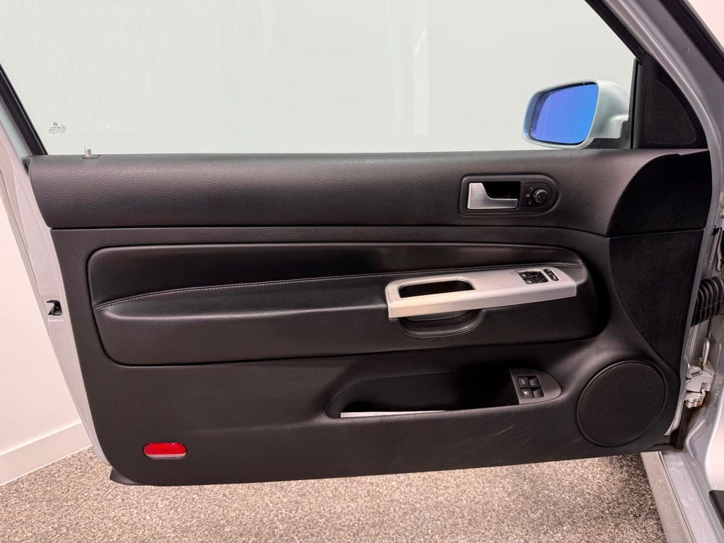 2004 Volkswagen R32 2dr Hatchback 6-Speed Manual - 22987861 - 48