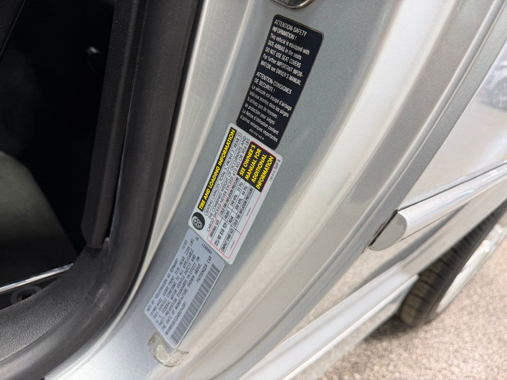 2004 Volkswagen R32 2dr Hatchback 6-Speed Manual - 22987861 - 49