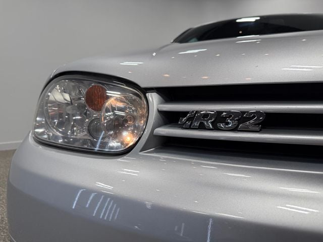 2004 Volkswagen R32 2dr Hatchback 6-Speed Manual - 22987861 - 6