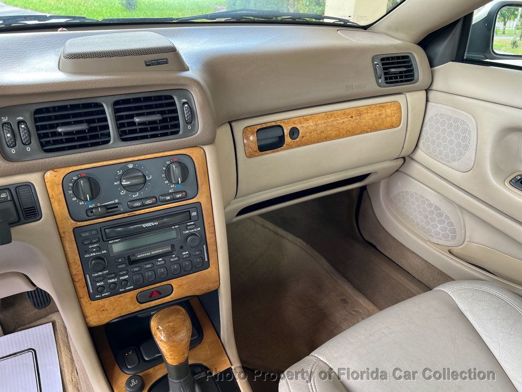 2004 Volvo C70 Convertible Touring 2.4L Turbo - 22910805 - 37