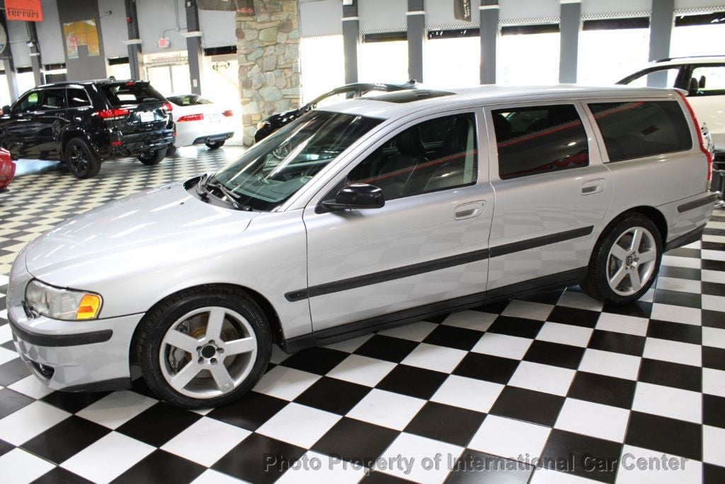 2004 Volvo V70 R - New tires - Just serviced!  - 22454197 - 9